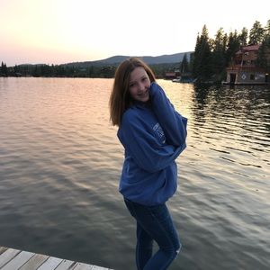 Meet your Posher, Bailey